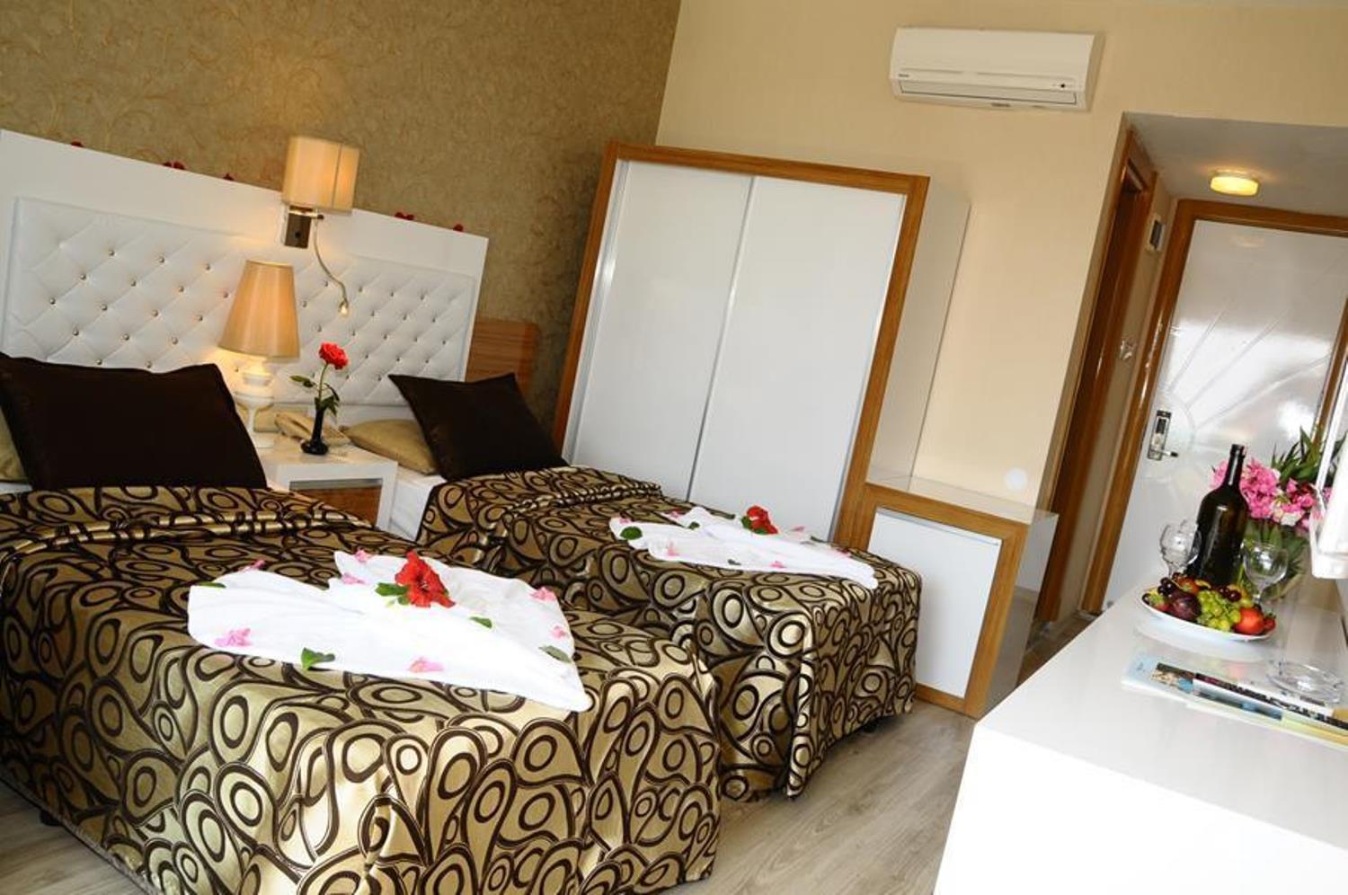 Club Tess Hotel Konaklı Kültér fotó