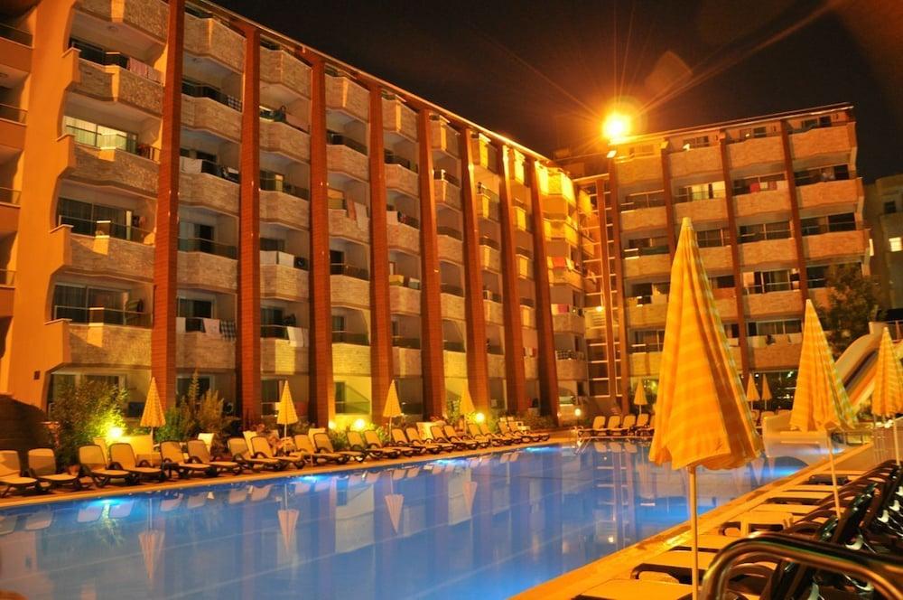 Club Tess Hotel Konaklı Kültér fotó