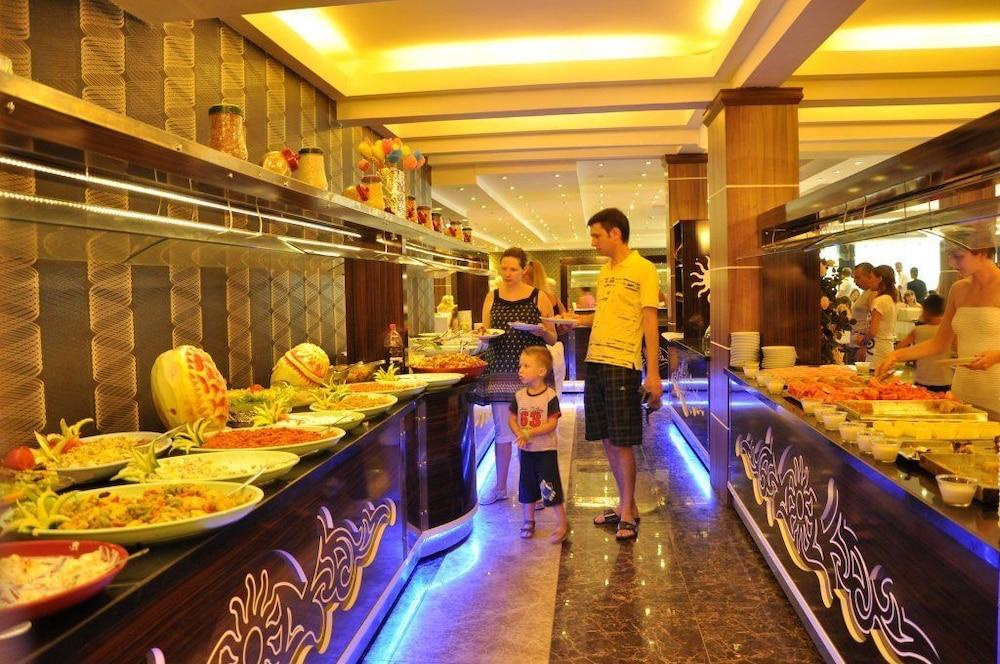 Club Tess Hotel Konaklı Kültér fotó